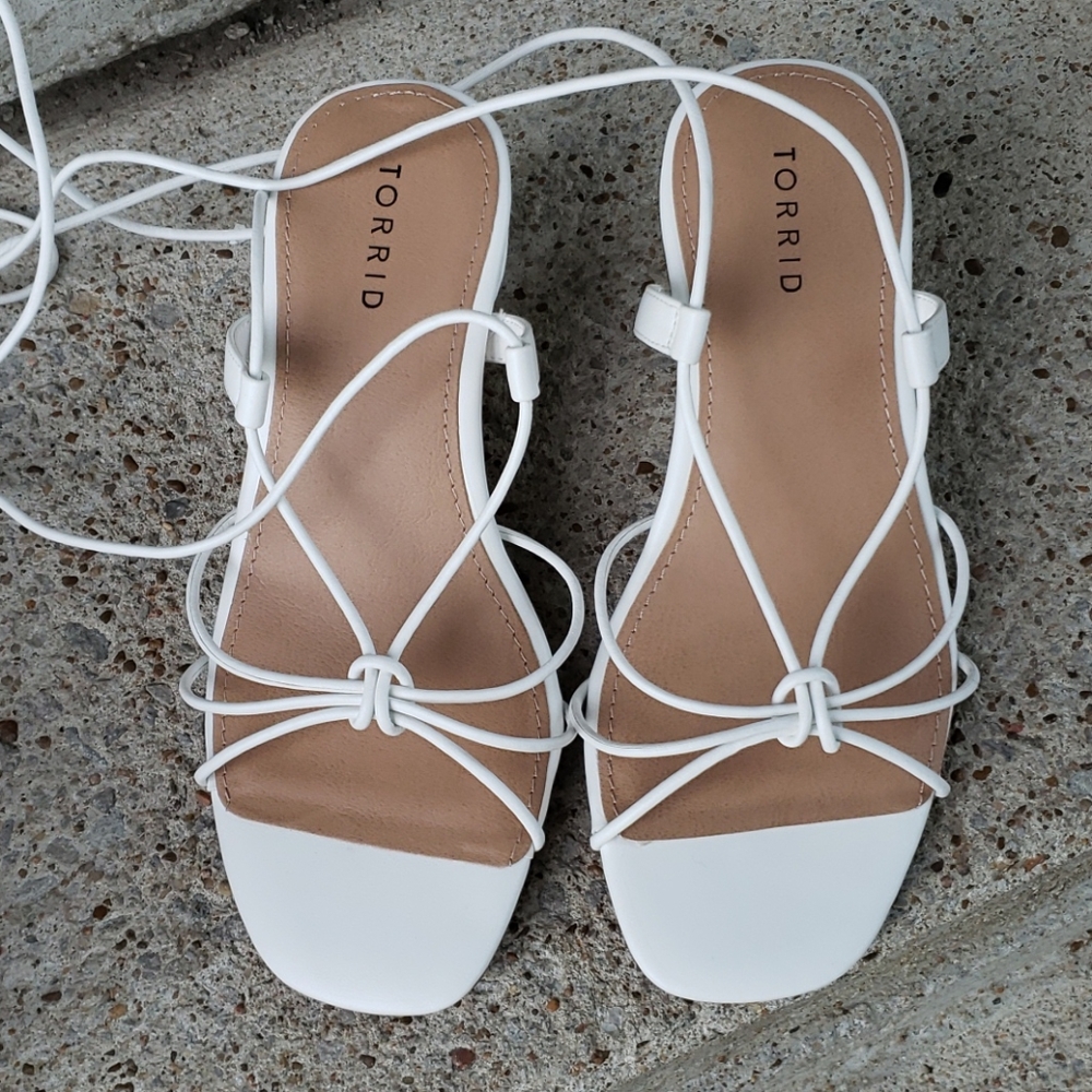 Torrid Sandals Tie up size 8 W